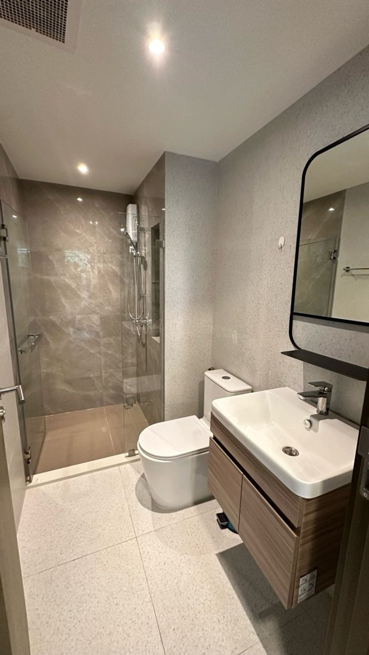 ขายคอนโดอ่อนนุช อุดมสุข : ขายด่วน 📍 THE PRIVACY S101 📍 เฟอร์นิเจอร์ และ เครื่องใช้ไฟฟ้าครบ ใกล้ BTS ปุณณวิถี