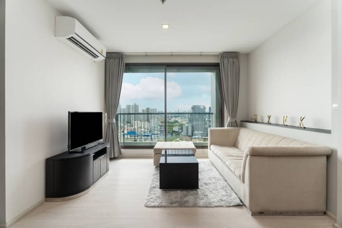 ขายคอนโดอ่อนนุช อุดมสุข : ขายคอนโด Rhythm Sukhumvit 44/1 ราคา 8,500,000 บาท [JZsr251006]