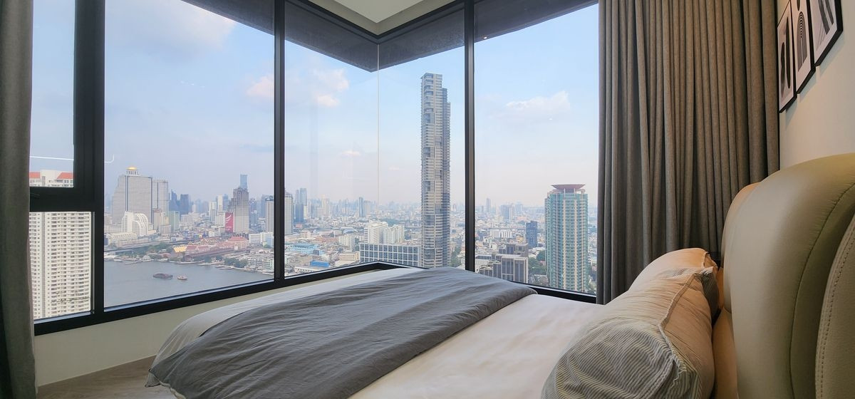 ให้เช่าคอนโดวงเวียนใหญ่ เจริญนคร : Panoramic view  ห้องหน้ากว้าง ชั้นสูง วิวสวย  Chapter Charoennakhorn-Riverside (แชปเตอร์ เจริญนคร-ริเวอร์ไซด์) 
