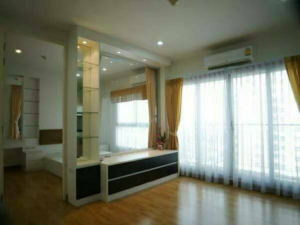 For SaleCondoThaphra, Talat Phlu, Wutthakat : Condo for sale cheap, The Parkland Taksin-Tha Phra, Building B, suite number 55 5/663, 20th floor, has a usable area including balcony of 40.42 square meters.