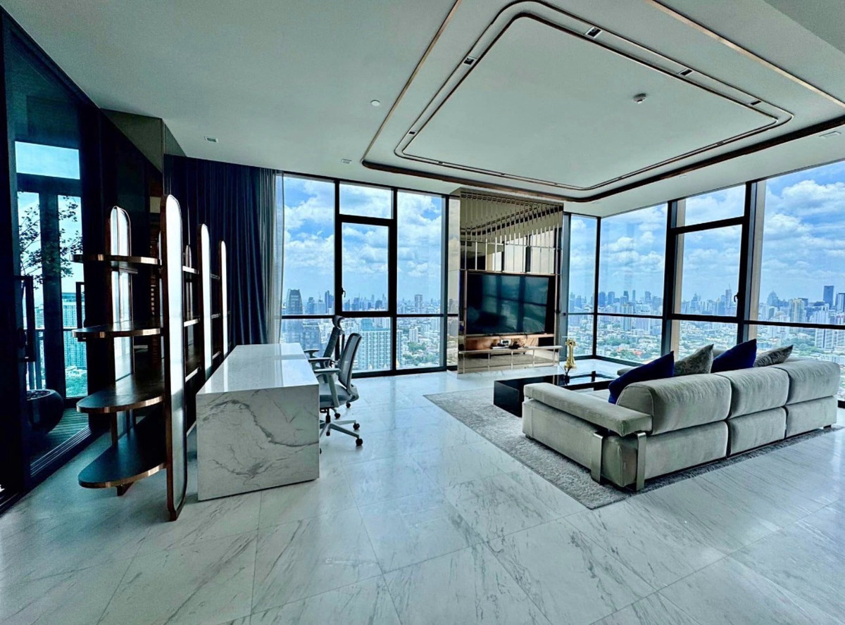 🏙️The Monument Thonglor | Ultra Luxury Penthouse 3Bedroom with Private Lift & Maid Room | 37th Floor | 253 SQ.M. Loading...
