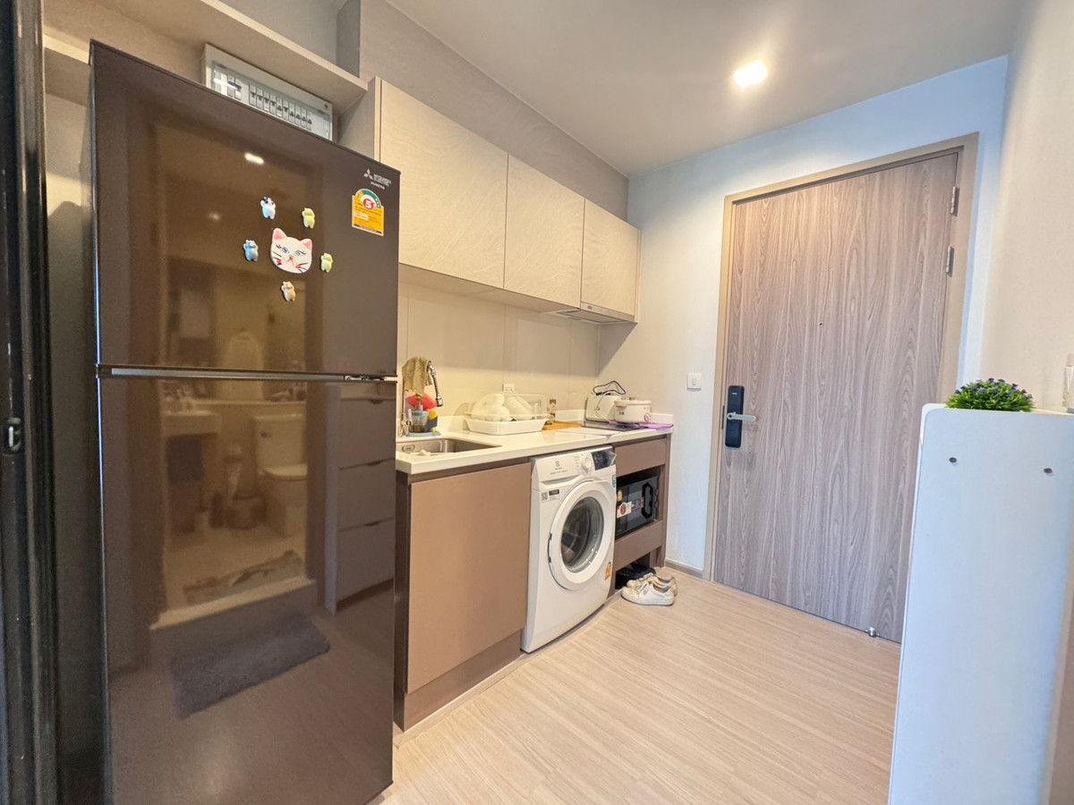 ขายคอนโดท่าพระ ตลาดพลู วุฒากาศ : ขายด่วน Life Sathorn Sierra 1 bedroom + 1 workingroom ห้องสวย วิวโล่ง นัดชมได้ครับ