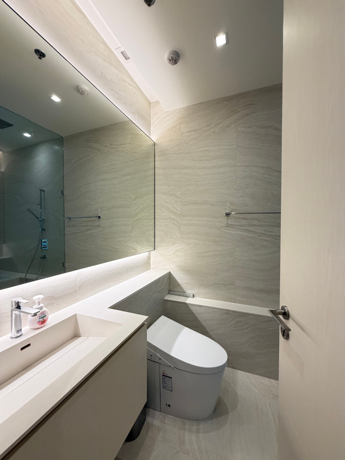 For RentCondoSukhumvit, Asoke, Thonglor : ✨ The Strand Thonglor – Spacious 2BR Luxury Condo, 130K/Month (No Pets Allowed)