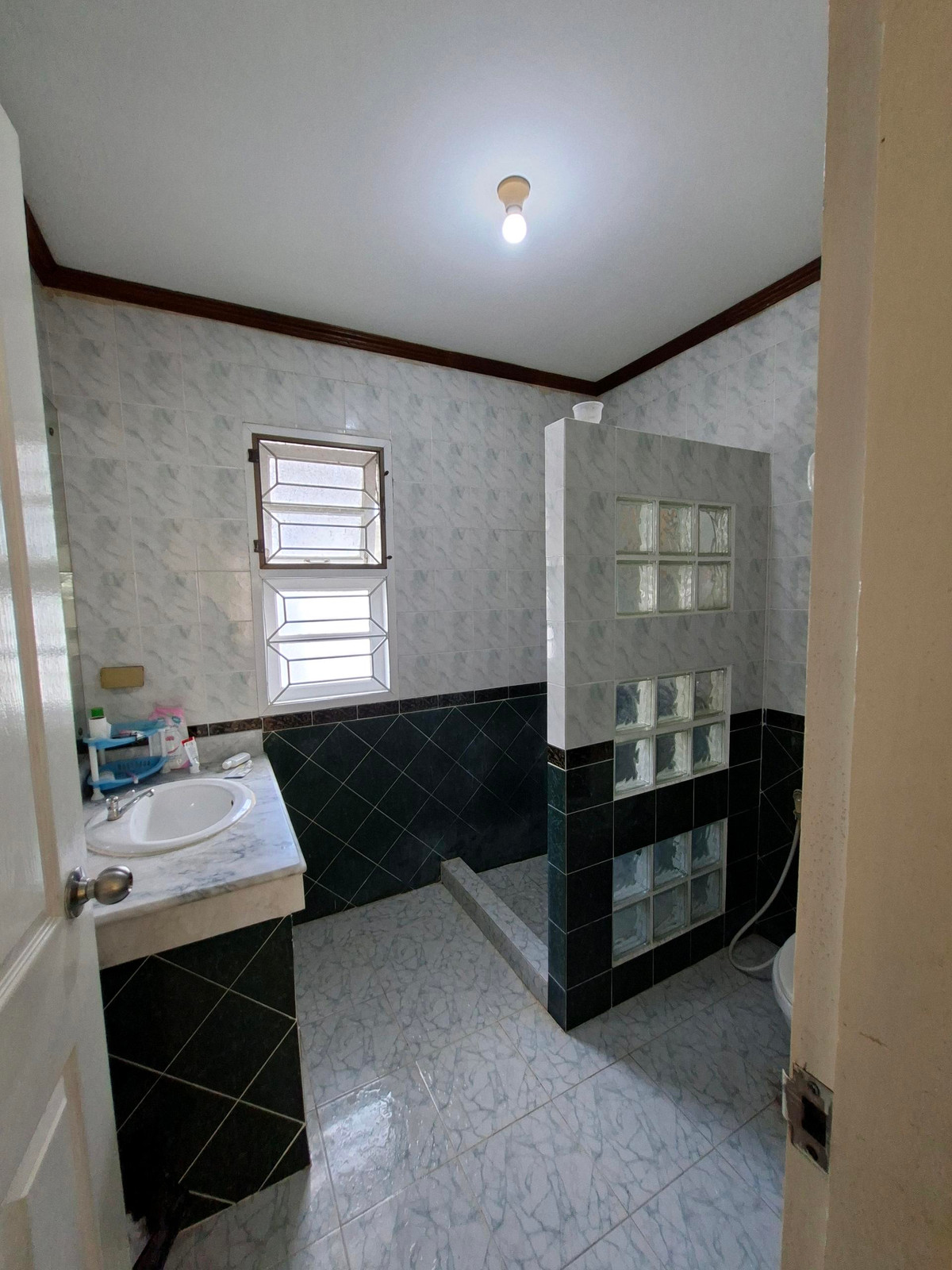 For SaleHousePathum Thani,Rangsit, Thammasat : 🏡 House for Sale –  Chaiyapruek Rangsit Khlong 2 (L&H Project) 🚅BTS Khu Khot 🏡2-storey detached house, 53.1 sq.wah 3 bedroom 3 bathroom in Peaceful environment with large green space🌳 Contact for viewing 📞 099 415 2664 