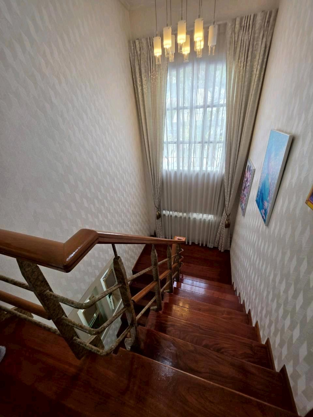 ขายบ้านโชคชัย4 ลาดพร้าว71 : 🔥 ขายด่วนลดถูก! บ้านเดี่ยวหรูพร้อมอยู่ 70ตรว. ลาดพร้าว80 เชื่อม กับถ.รัชดาภิเษก 4ห้องนอน 4ห้องน้ำ สอบถามเพิ่มเติม 📞099 415 2664