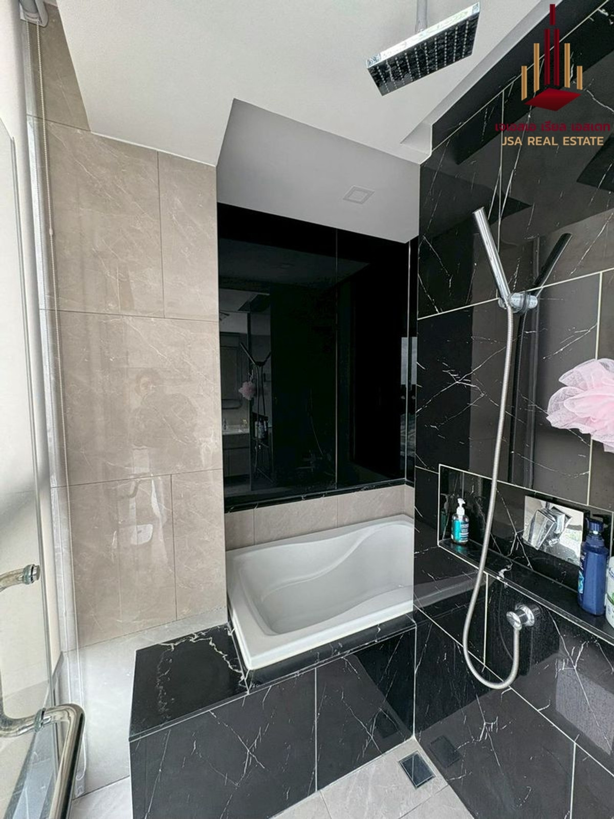 For SaleCondoRama9, Petchburi, RCA : ✨ For Sale : One9Five Asoke - Rama 9 Condo ✨ 💰 only 13,950,000 thb