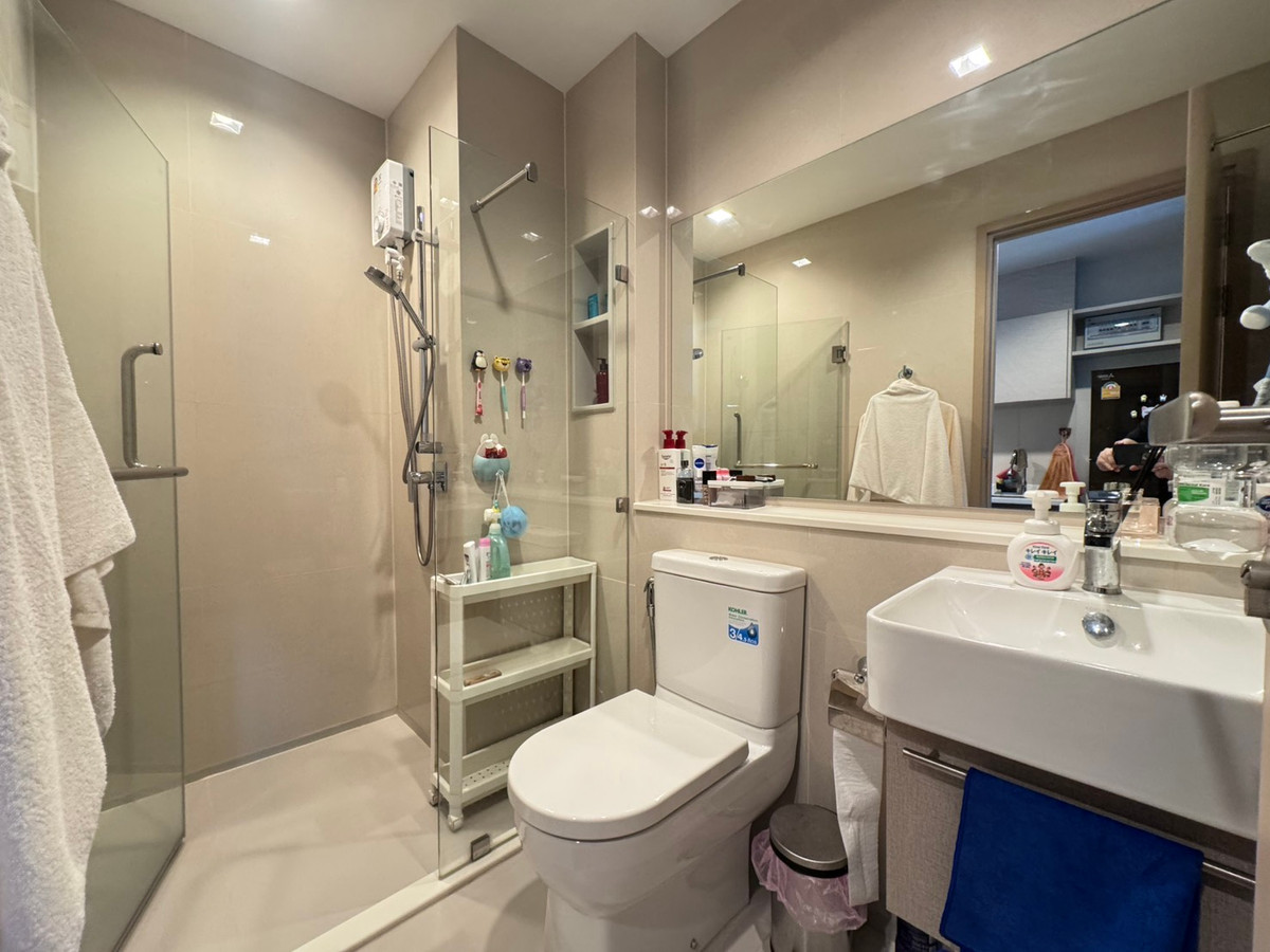 ขายคอนโดท่าพระ ตลาดพลู วุฒากาศ : ขายด่วน Life Sathorn Sierra 1 bedroom + 1 workingroom ห้องสวย วิวโล่ง นัดชมได้ครับ