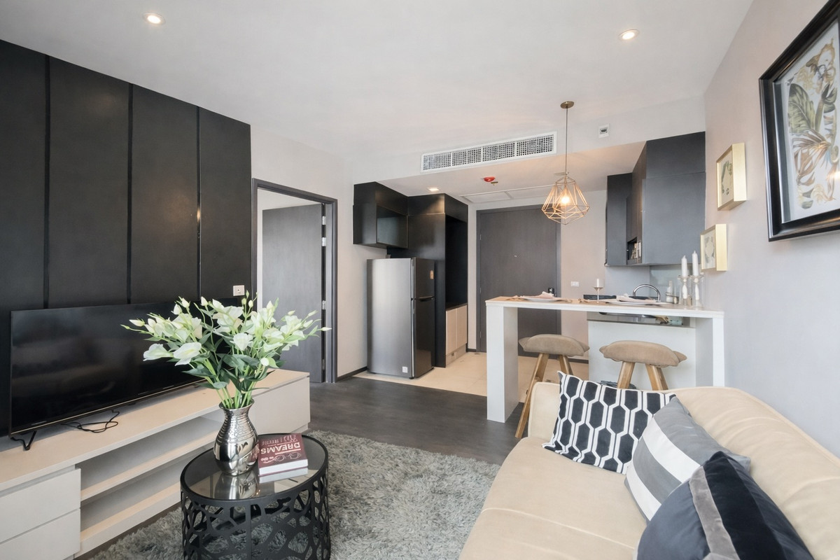 ให้เช่าคอนโดสุขุมวิท อโศก ทองหล่อ : The Edge Sukhumvit 23 💗
Luxury high-rise just 200 m from BTS Asoke 🚶✨