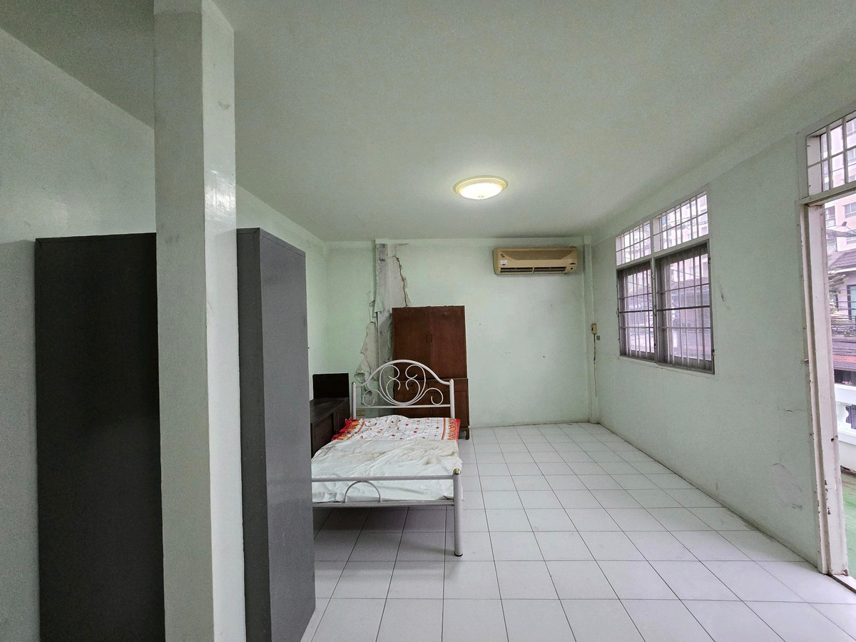 ขายทาวน์โฮมโชคชัย4 ลาดพร้าว71 : บ้าน2ชั้น ใกล้รถไฟฟ้า MRT โชคชัย 4