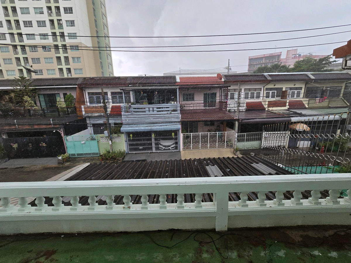 ขายทาวน์โฮมโชคชัย4 ลาดพร้าว71 : บ้าน2ชั้น ใกล้รถไฟฟ้า MRT โชคชัย 4