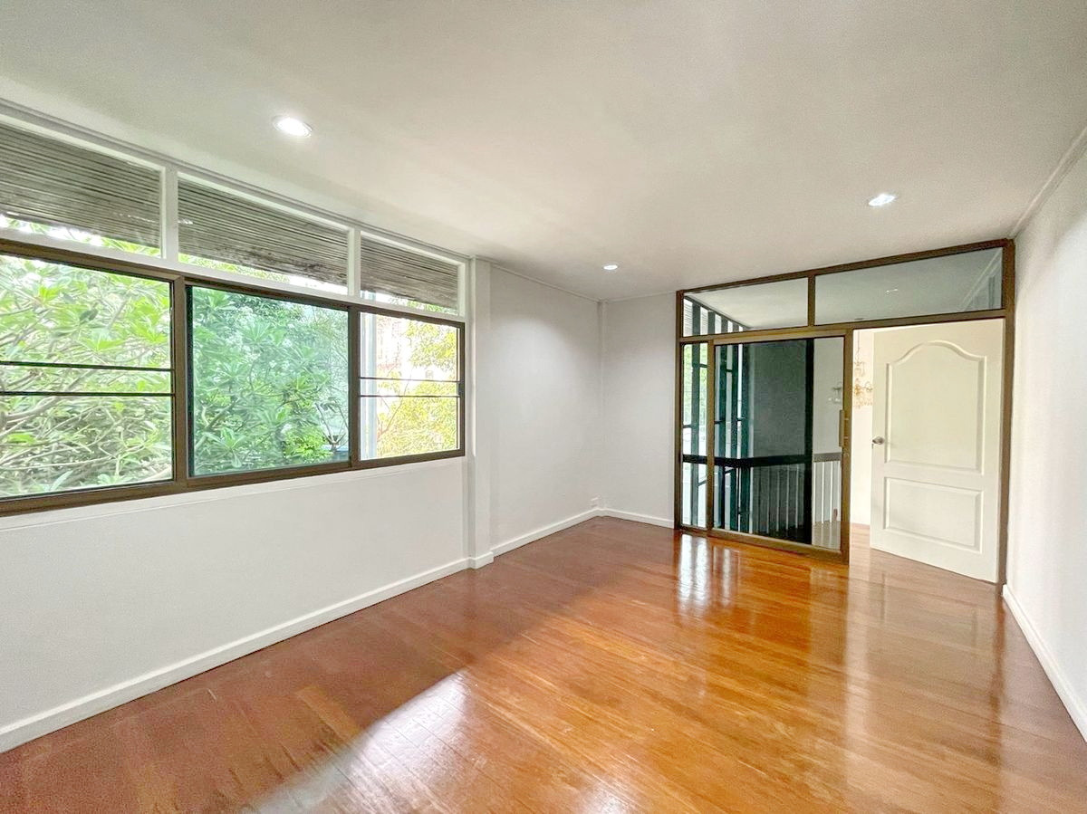 ให้เช่าบ้านรัชดา ห้วยขวาง : HK0612♛ให้เช่า บ้านเดี่ยว 3 ห้องนอน⚝รัชดา-ห้วยขวาง ♜MRT รัชดาภิเษก∞099-5919653,065-9423251▚Line@sureresidence