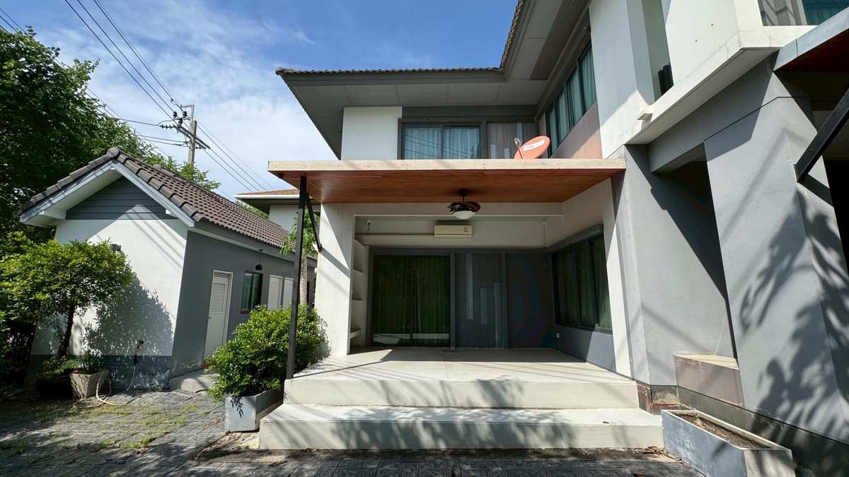 ขายบ้านบางนา แบริ่ง ลาซาล : หมู่บ้าน บุราสิริ วงแหวน-อ่อนนุช Burasiri Wongwaen-Onnut 100.8 ตร.ว 4 ห้องนอน 4 ห้องน้ำ