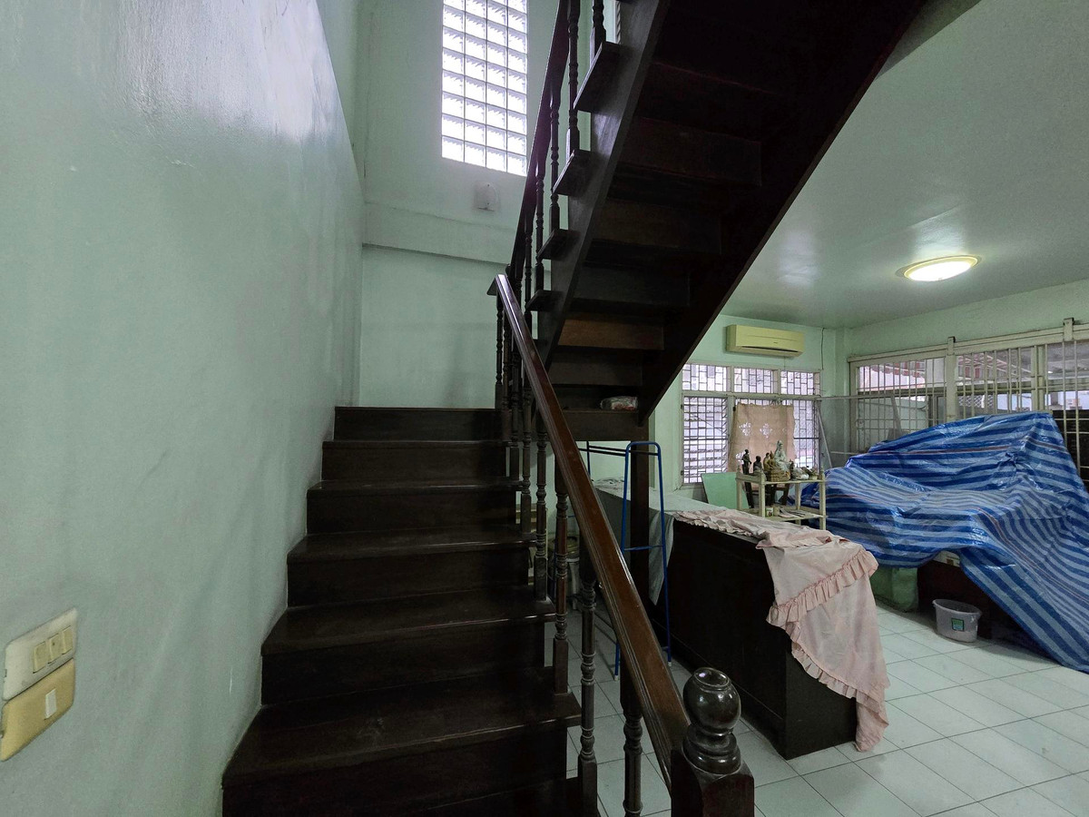 ขายทาวน์โฮมโชคชัย4 ลาดพร้าว71 : บ้าน2ชั้น ใกล้รถไฟฟ้า MRT โชคชัย 4