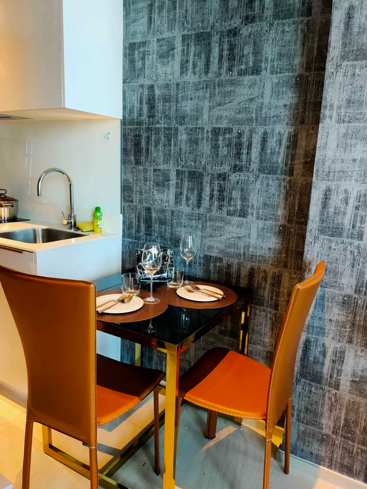 ขายคอนโดสีลม ศาลาแดง บางรัก : ขายคอนโด Ashton Silom ราคา 7,190,000 บาท [JZs251005]