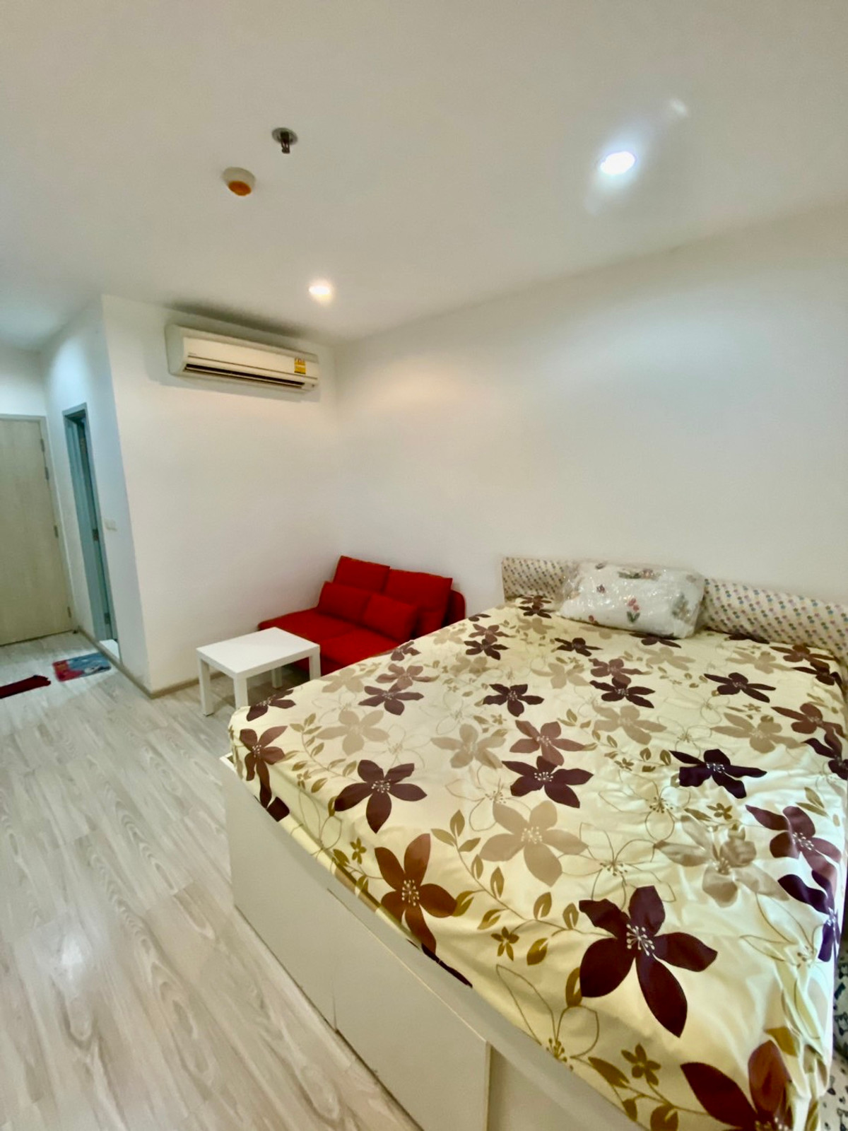 For RentCondoBangna, Bearing, Lasalle : For Rent, condominium next to BTS Bangna, beautiful room, fully furnished, complete electrical appliances, good price, ready to move in.