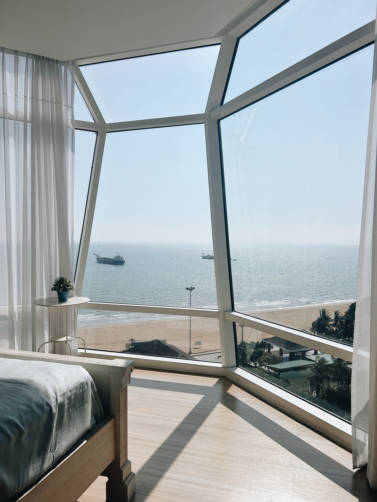 For SaleCondoPattaya, Bangsaen, Chonburi : For Sale! Beachfront Luxury Condo | 3BR | Private Jacuzzi | Sea View