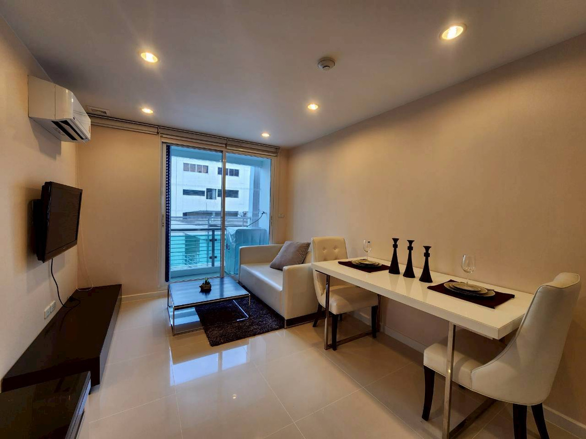 For RentCondoSilom, Saladaeng, Bangrak : For rent!! 2 bedroom condo | The Surawong | Number 159/39, 7th floor, size 53.41 sq m.
