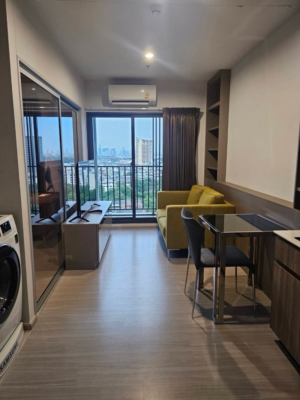 For RentCondoBang kae, Phetkasem : ✅ Beautiful room for rent, cheapest. Ready to move in 1 Nov '25
🔷️ The Parkland Phetkasem56 
🔷️ The Parkland Phetkasem 56
Opposite Seacon Bang Khae
🚈Next to MRT Phasi Charoen
Building C