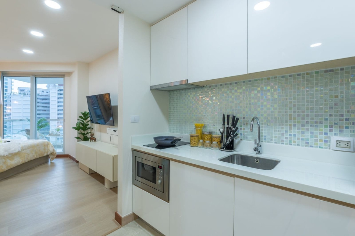 For SaleCondoPattaya, Bangsaen, Chonburi : For sale condo The Palm wongamat beach front pattaya Studio type (S03-2153)