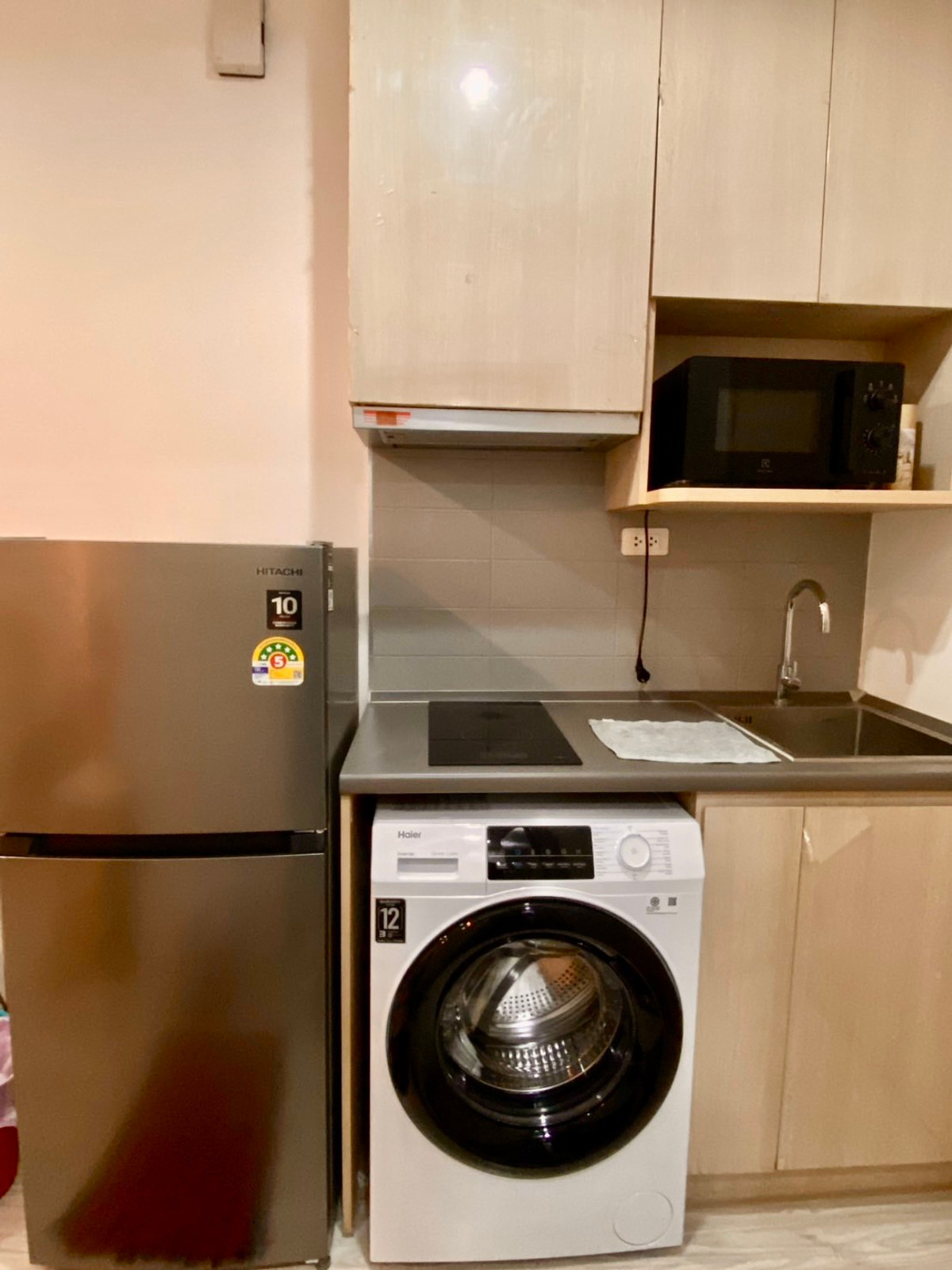 For RentCondoBangna, Bearing, Lasalle : For Rent, condominium next to BTS Bangna, beautiful room, fully furnished, complete electrical appliances, good price, ready to move in.