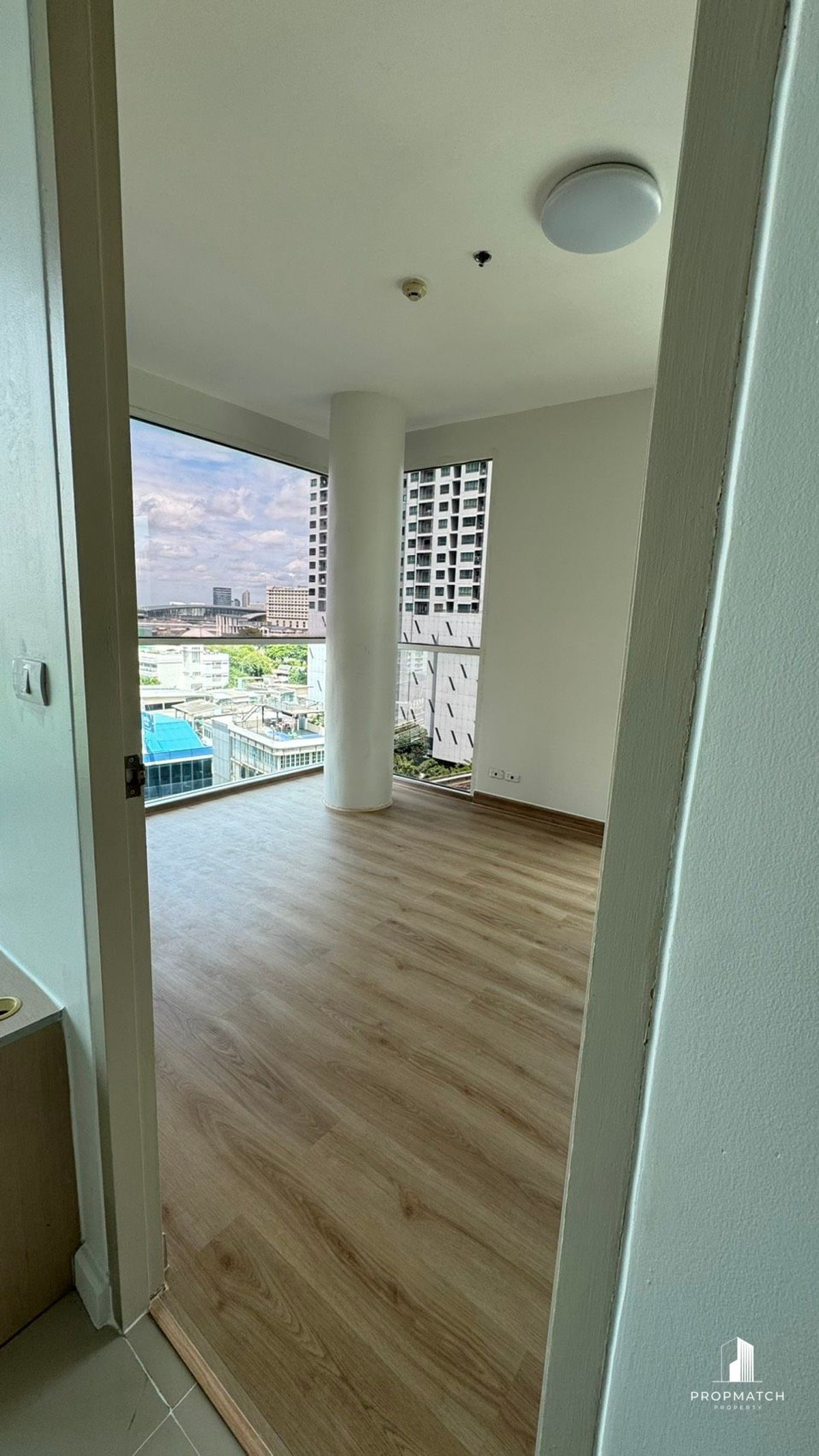 For SaleCondoSapankwai,Jatujak : Hot Sale✨IDEO MIX Phaholyothin (1bed 38 sqm) Condo next to Saphan Khwai BTS.