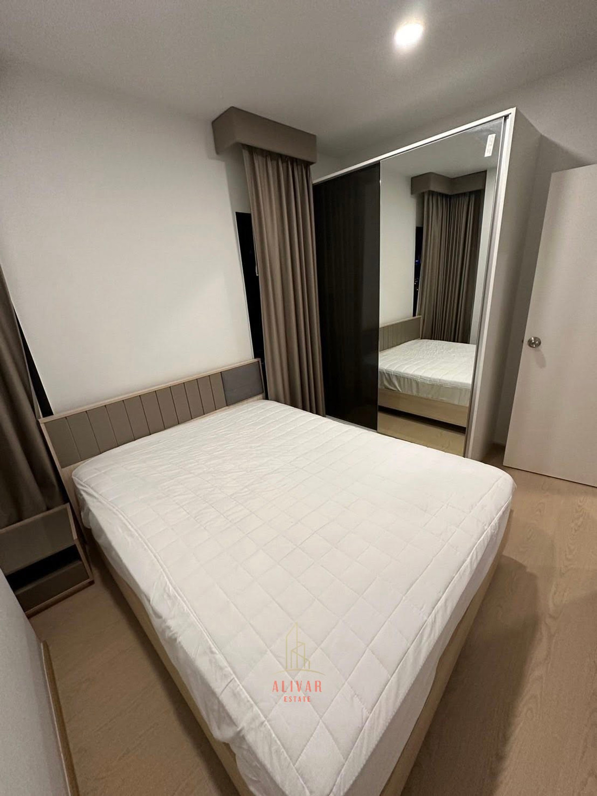 For RentCondoRama9, Petchburi, RCA : RC107225 Condo for rent at THE TREE Sukhumvit 71-Ekkamai, near the Airport Link Ramkhamhaeng and the MRT Orange Line.