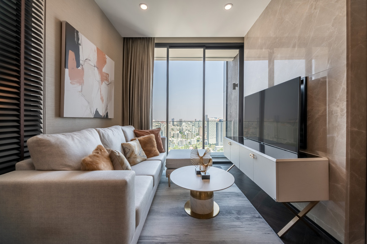 For SaleCondoSukhumvit, Asoke, Thonglor : Beautifully Furnished 2-bedroom at The Esse Sukhumvit 36, Bangkok