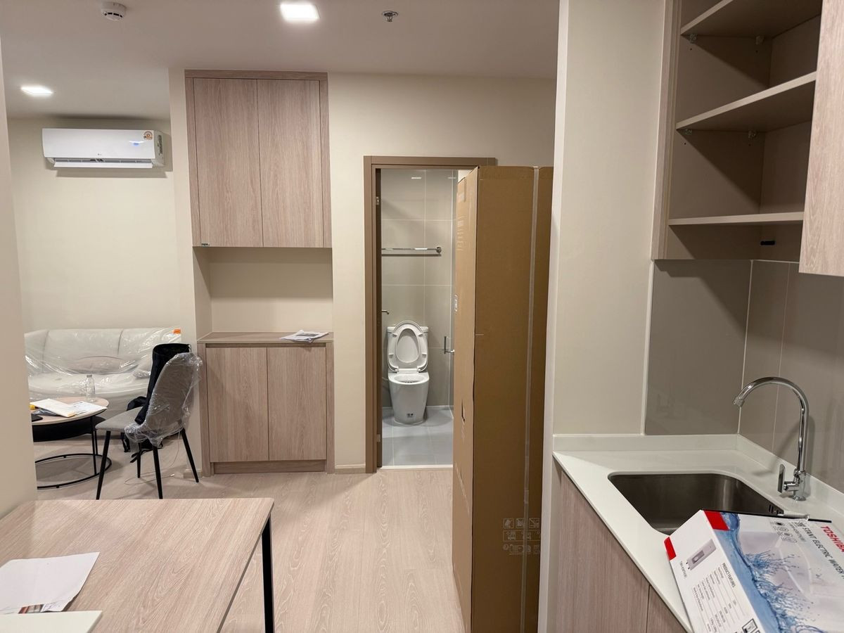 For RentCondoWongwianyai, Charoennakor : For rent 📍 FLO by Sansiri 📍 Fully furnished and equipped, near BTS Khlong San