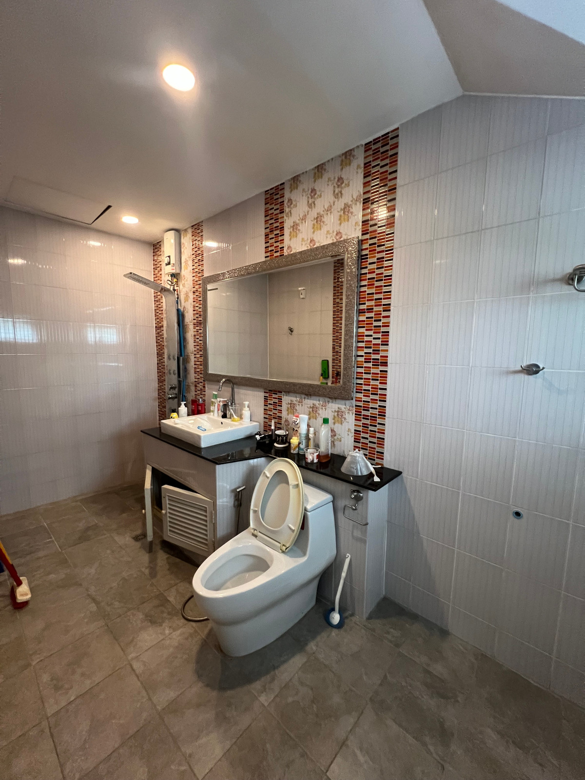 For RentHouseMin Buri, Romklao : House for rent, Home Place Ramkhamhaeng 140, near Triam Udom Suksa Nomklao School.