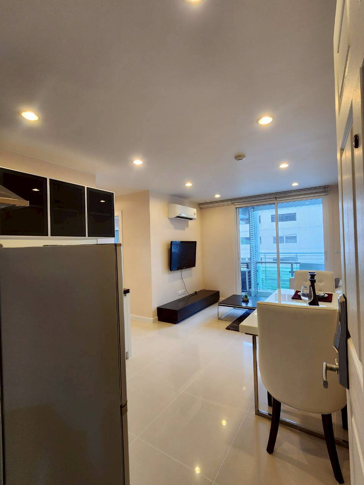 For SaleCondoSilom, Saladaeng, Bangrak : Urgent sale!! 2 bedroom condo | The Surawong | Number 159/39, 7th floor, size 53.41 sq m.