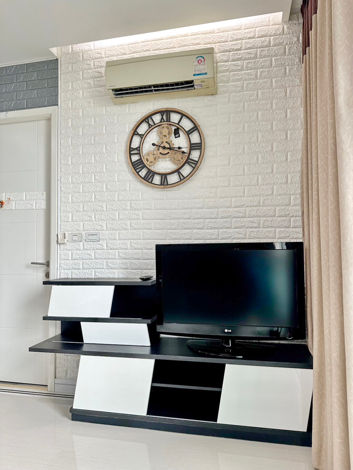 ให้เช่าคอนโดพระราม 9 เพชรบุรีตัดใหม่ RCA : 9662♛เช่า 1 ห้องนอน♙ทีซี กรีน พระราม 9♜MRTพระราม9∞099-5919653,065-9423251🜲Line@sureresidence