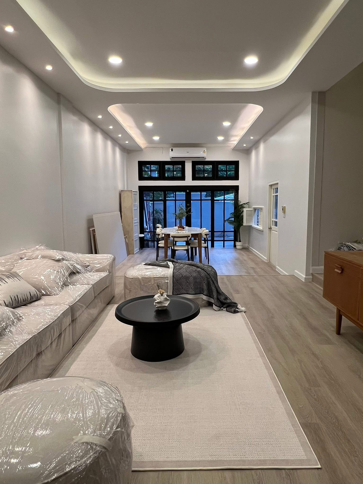 ให้เช่าบ้านสุขุมวิท อโศก ทองหล่อ : 💥ให้เช่า 120,000 บาท  Townhouse for Rent — พระโขนง สุขุมวิท71 (ปรีดี 35)