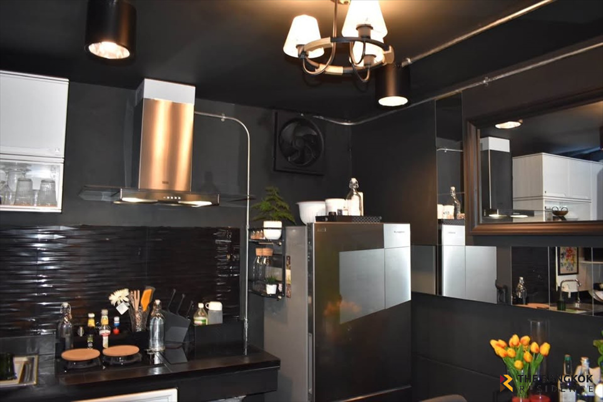 ขายทาวน์โฮมเลียบทางด่วนรามอินทรา : ขายด่วน! ทาวน์โฮม 3 ชั้น Casa City สุคนธสวัสดิ์ ตกแต่งสไตล์ Modern Loft