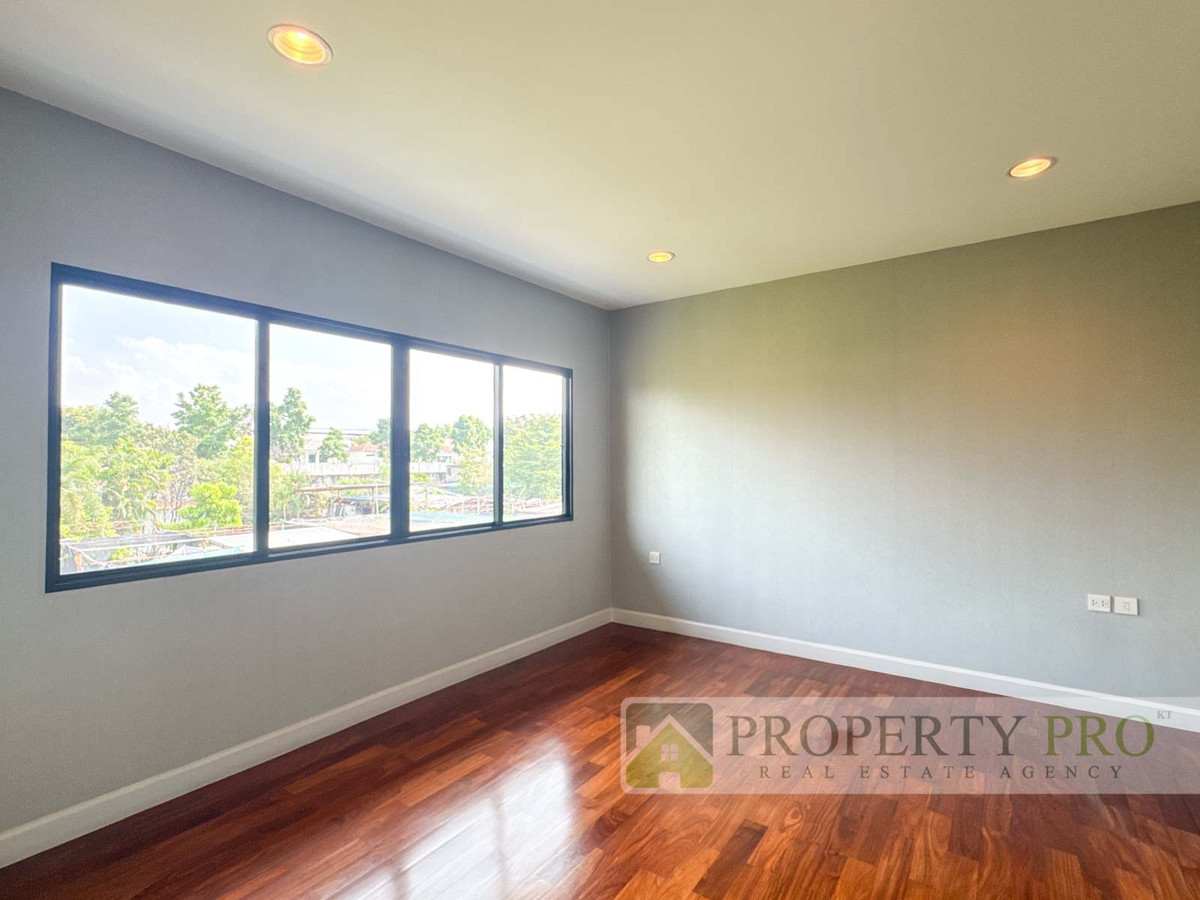 For SaleHouseRama5, Ratchapruek, Bangkruai : House for Sale Grand Bangkok Boulevard Ratchapruek Rattanathibet, 4 beds 5 baths 147 Sqw 425 Sqm Near MRT Bang Rak Noi Tha It Rama 5 Circle : KT25S-006