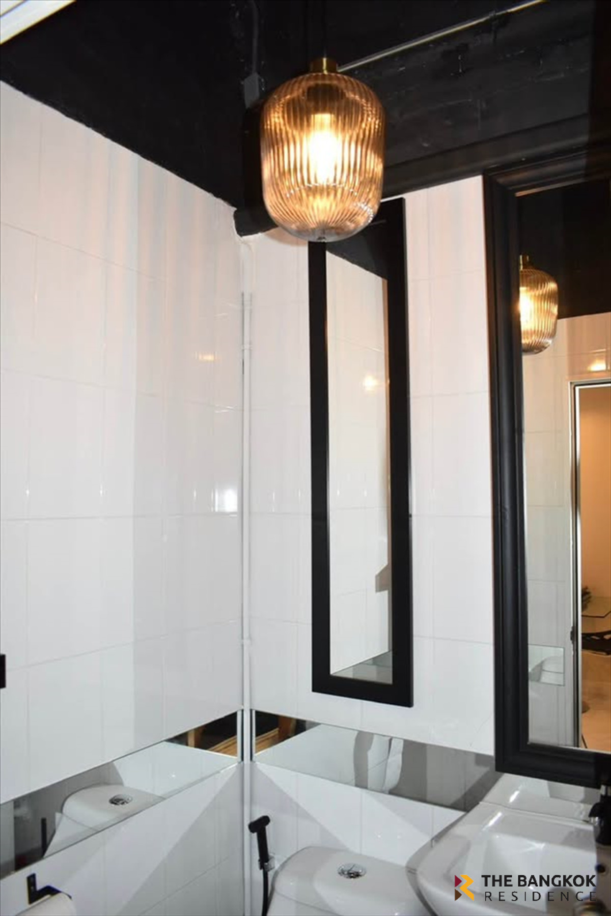 ขายทาวน์โฮมเลียบทางด่วนรามอินทรา : ขายด่วน! ทาวน์โฮม 3 ชั้น Casa City สุคนธสวัสดิ์ ตกแต่งสไตล์ Modern Loft