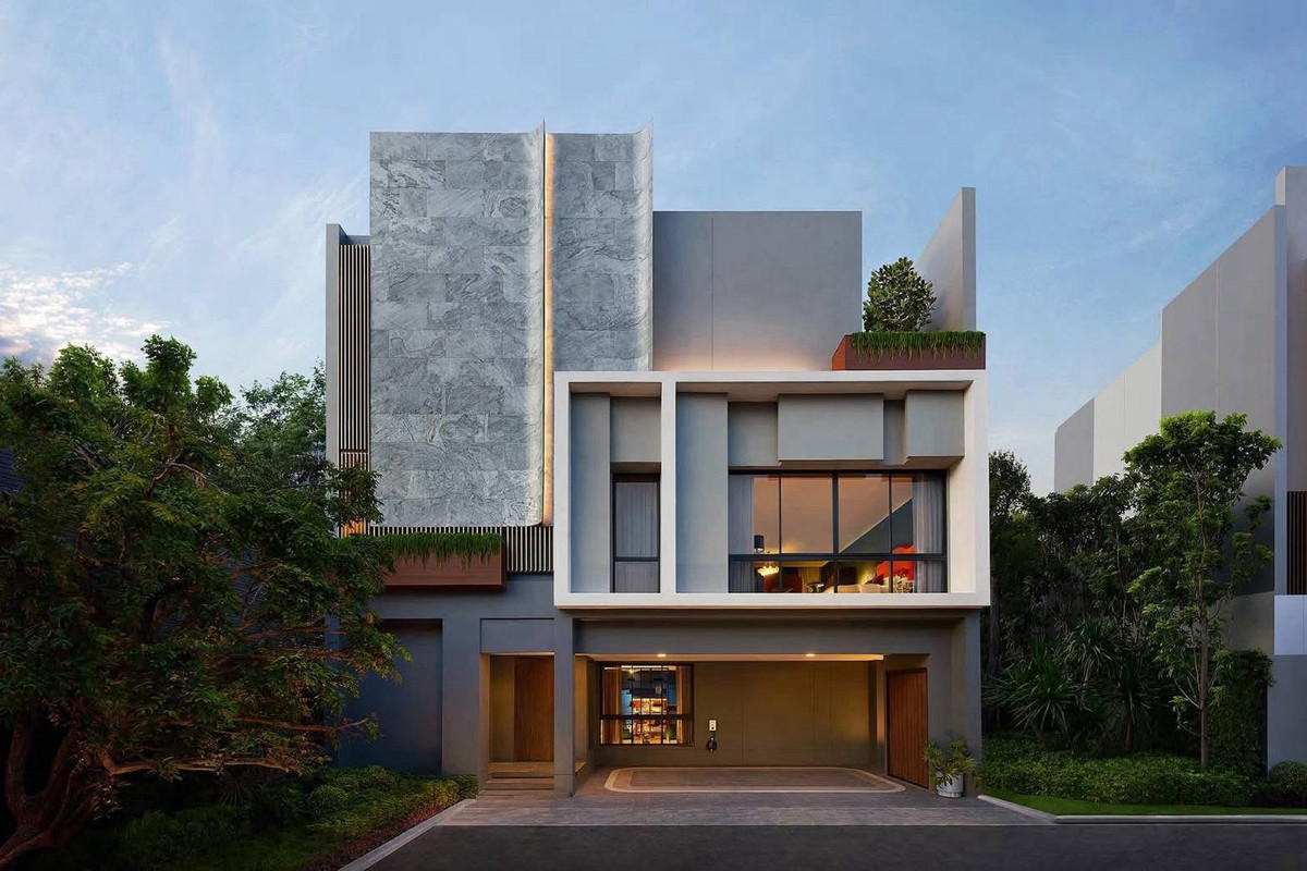 For SaleHousePattanakan, Srinakarin : 🔥Last model house for sale🔥BUGAAN Krungthep Kreetha 450 Sq.m. (3 🛌 5 🛁 3 🚘) only 64.9 million, ready to move in immediately‼️ 📲 095-9299924 (K.Benz)