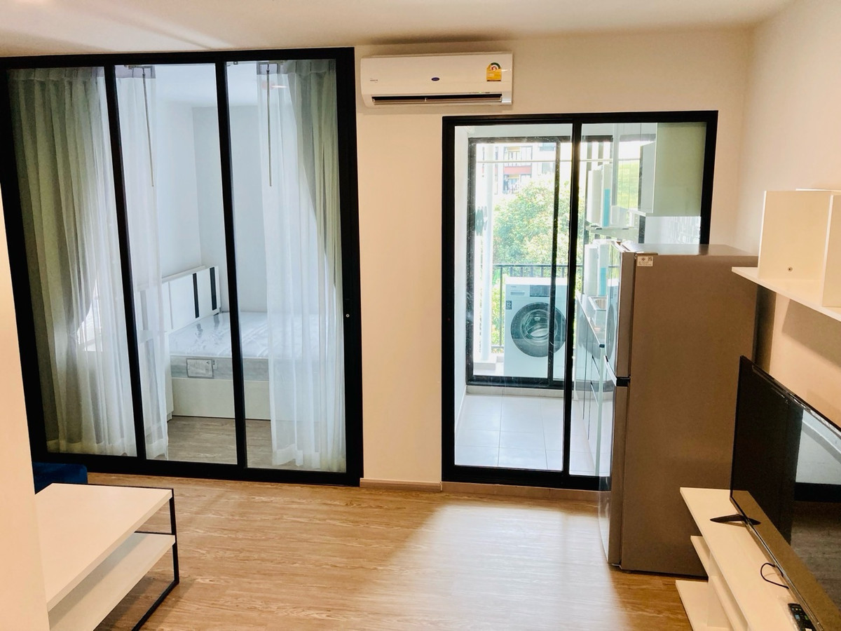For RentCondoVipawadee, Don Mueang, Lak Si : Corner room in the direction of the subdistrict, not hot, open garden view.