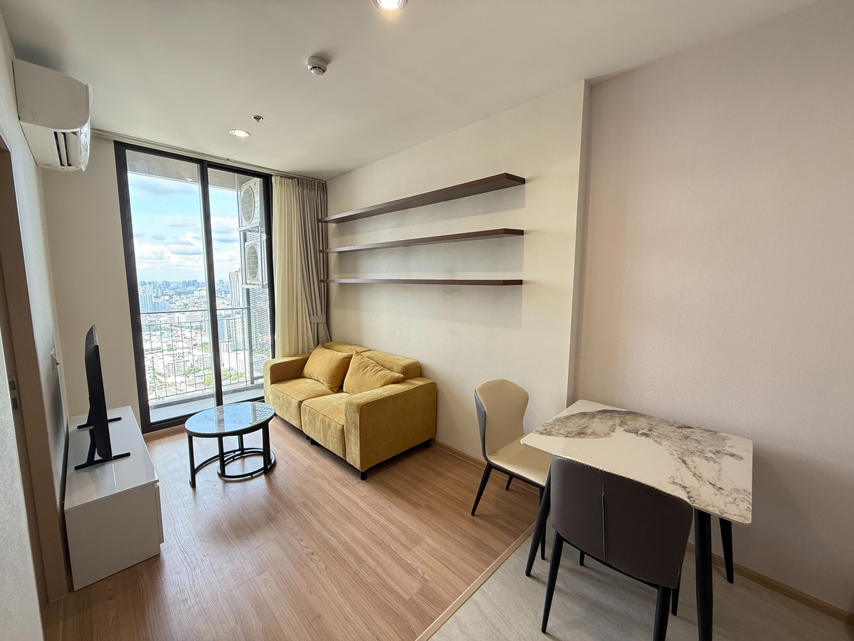 For RentCondoOnnut, Udomsuk : For rent: Skyrise Avenue Sukhumvit 64, new room, ready to move in immediately.