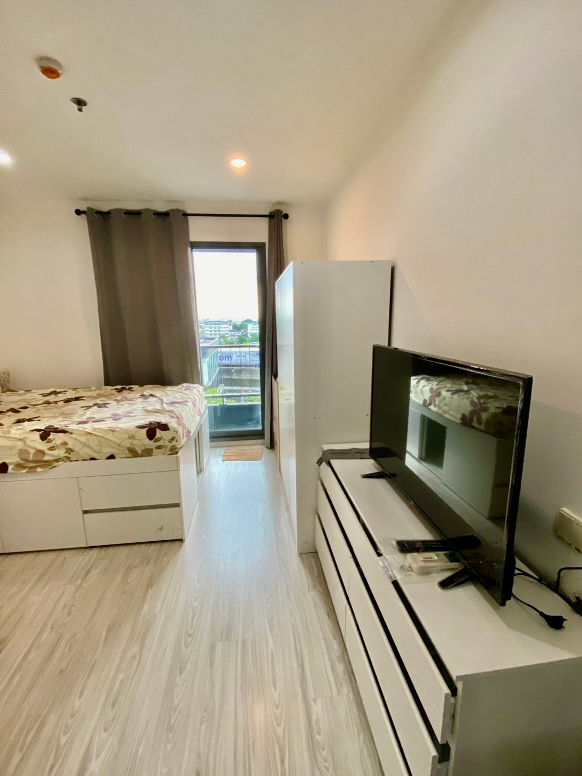 For RentCondoBangna, Bearing, Lasalle : For Rent, condominium next to BTS Bangna, beautiful room, fully furnished, complete electrical appliances, good price, ready to move in.