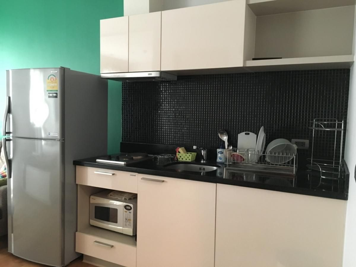 For RentCondoWongwianyai, Charoennakor : Fuse Sathorn Taksin, beautiful room, next to BTS Wongwian Yai, for rent 15,000/month.