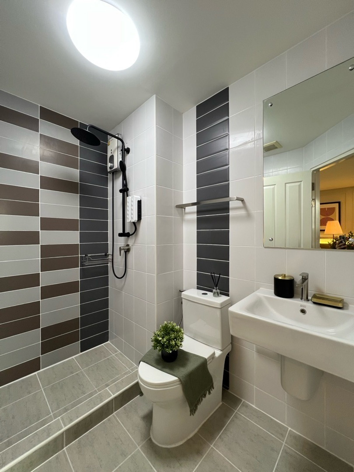 ขายคอนโดพระราม 3 สาธุประดิษฐ์ : ✨ ห้องรีโนเวทมาใหม่ พร้อมอยู่ 2.39MB ✨