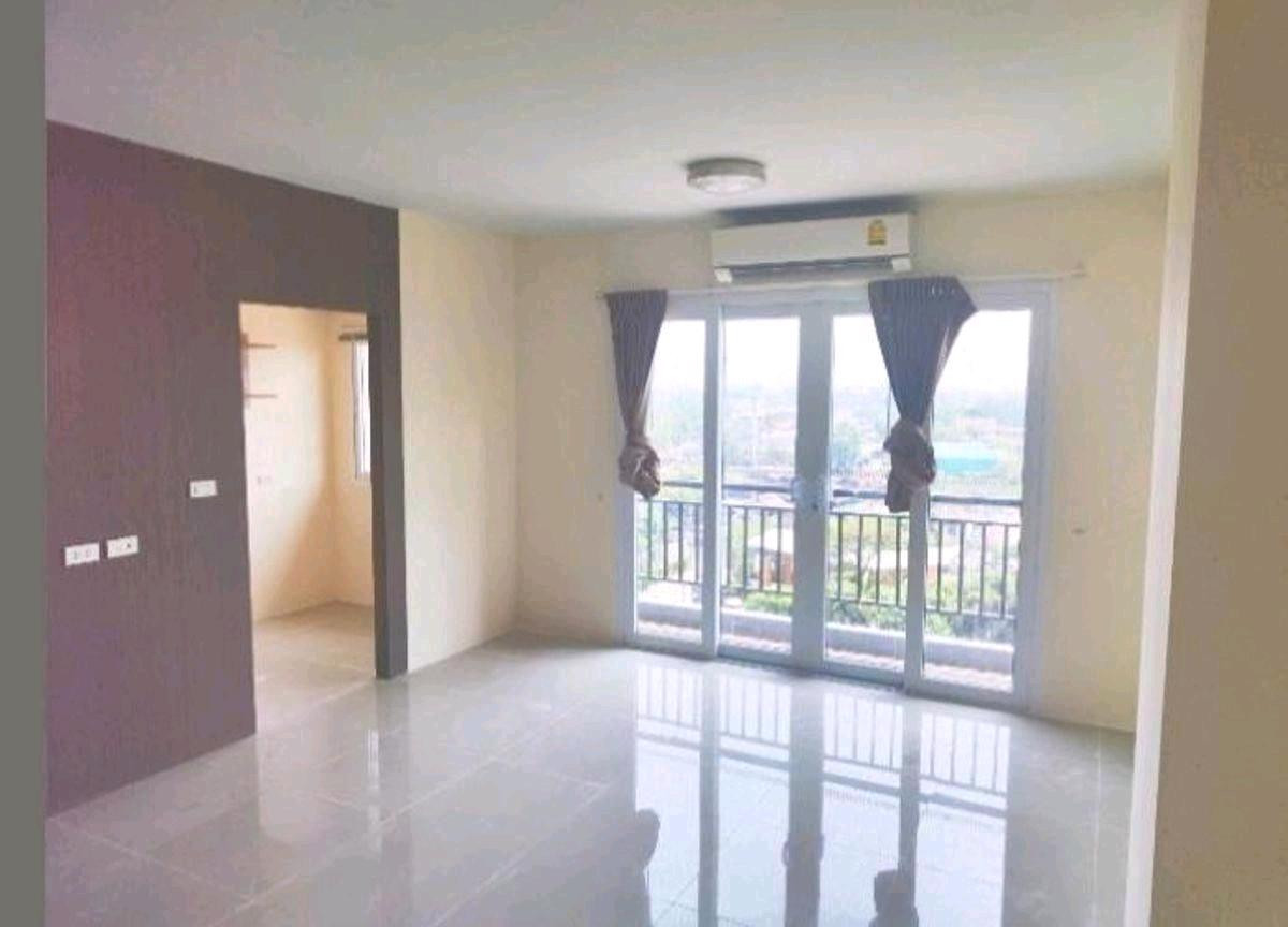 For SaleCondoLadkrabang, Suwannaphum Airport : Urgently selling at a loss, Condo Park Village On Nut, only 850000 baht.