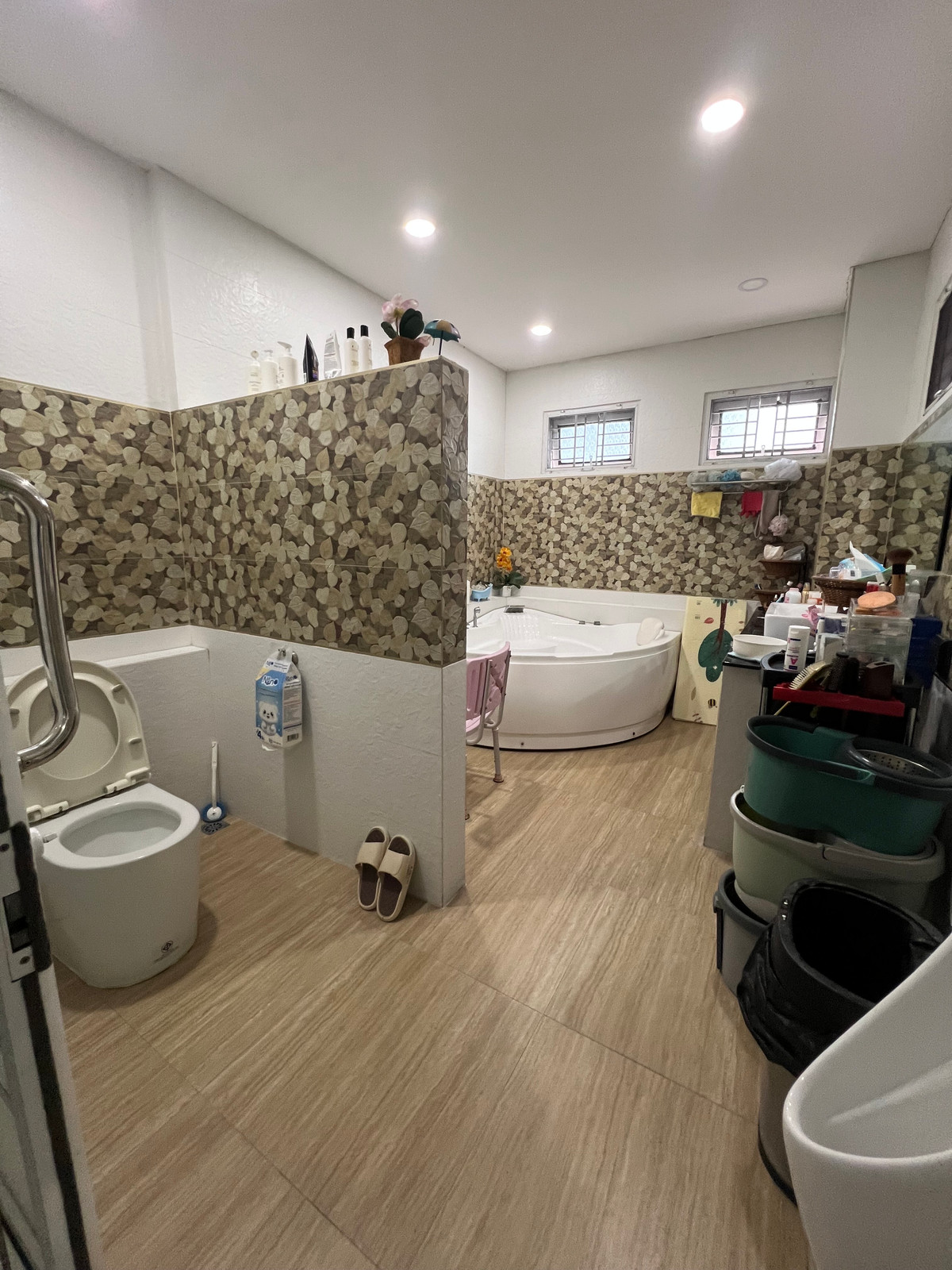 For RentHouseMin Buri, Romklao : House for rent, Home Place Ramkhamhaeng 140, near Triam Udom Suksa Nomklao School.