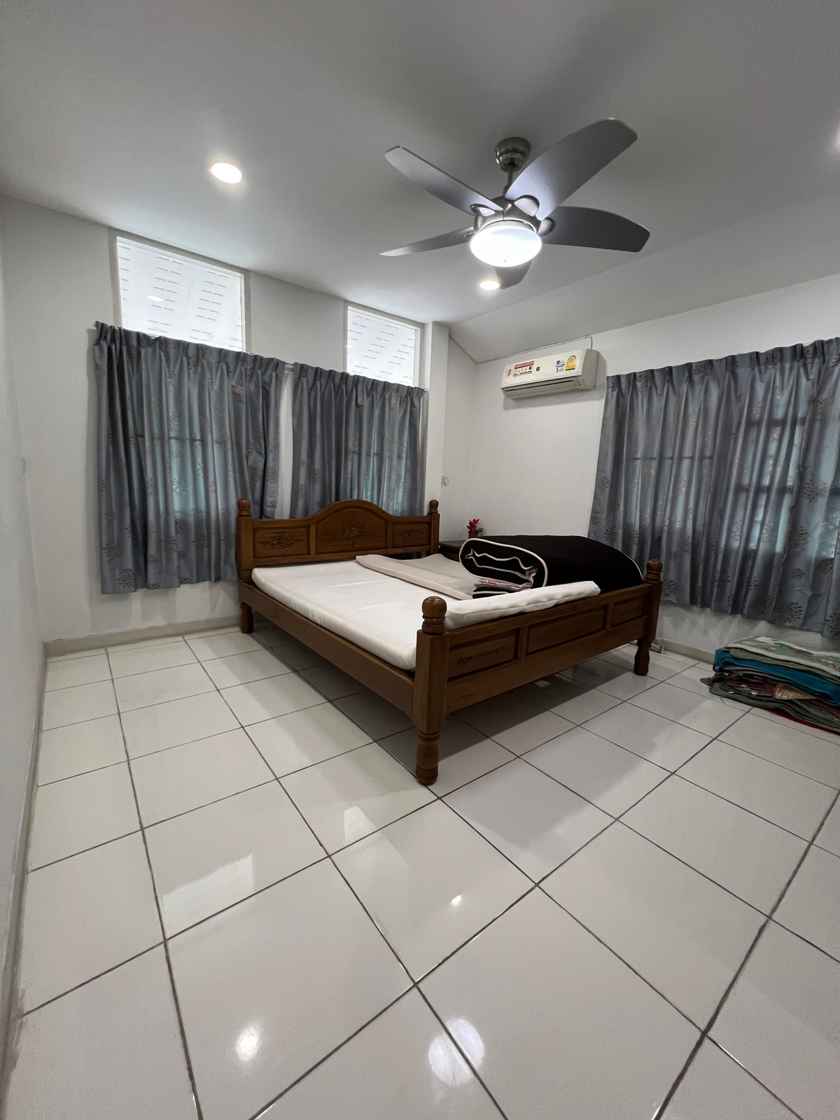 For RentHouseMin Buri, Romklao : House for rent, Home Place Ramkhamhaeng 140, near Triam Udom Suksa Nomklao School.