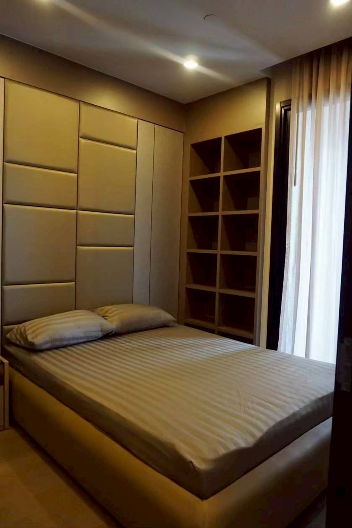 ให้เช่าคอนโดสุขุมวิท อโศก ทองหล่อ : For Rent Condo Ashton Asoke fully furnished (S15-0321)