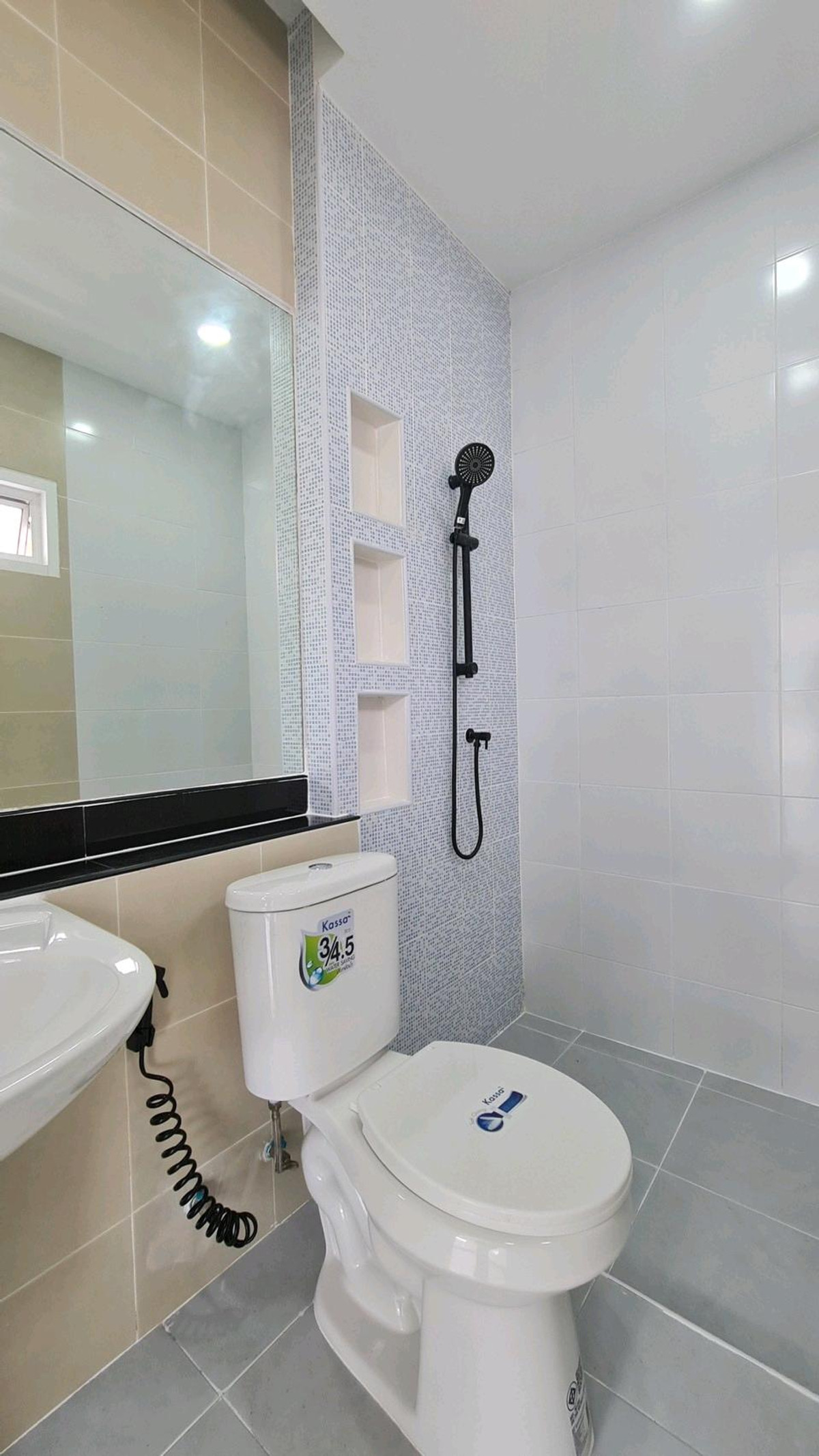 For SaleHouseNawamin, Ramindra : 2-story detached house, Phatthana Siri Village, along Khlong Song 18-20. Renovated and ready to move in. Near Fashion Island Department Store, The Promenade, Big C, Makro, Lotus, Safari World, Hathaimit Market, Minburi Market, convenient travel. Pink Line