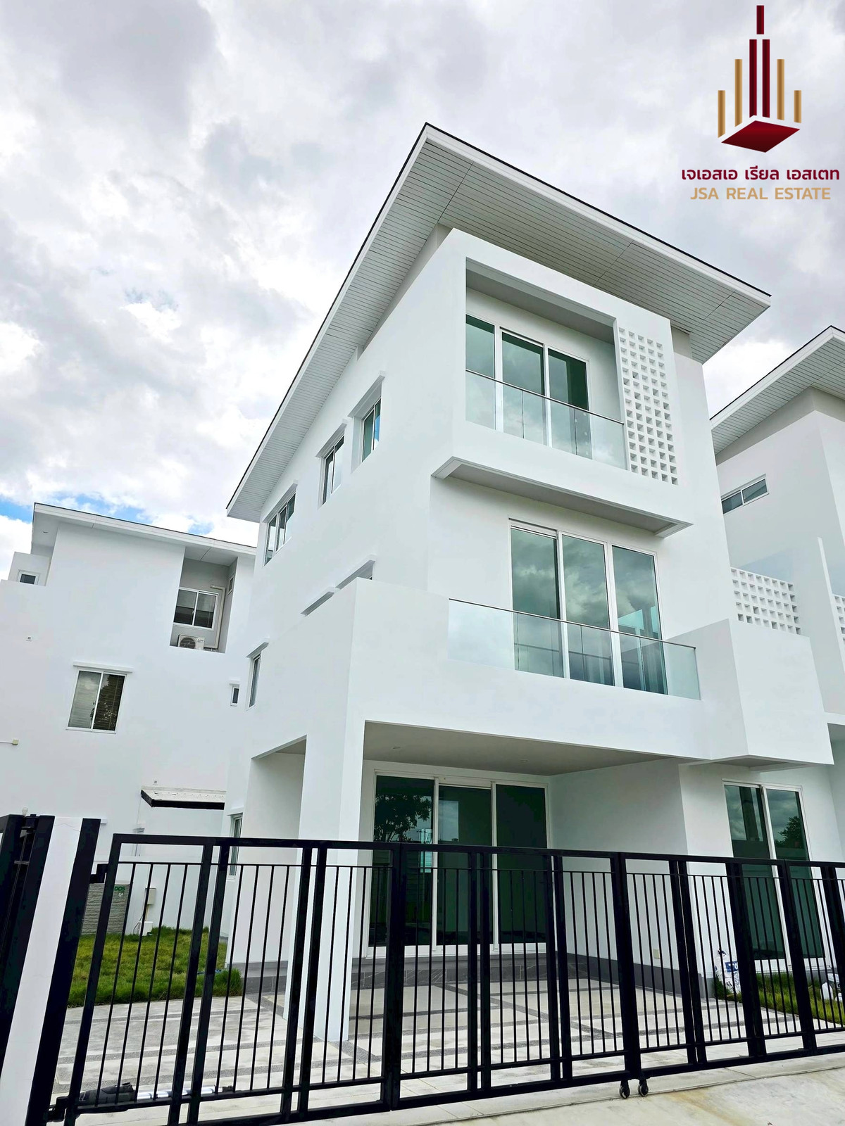 ขายเกษตร นวมินทร์ ลาดปลาเค้า : ✨ For Sale:  Nirvana Absolute Ekkamai - Ramintra ✨  💰 Only 17,200,000 THB