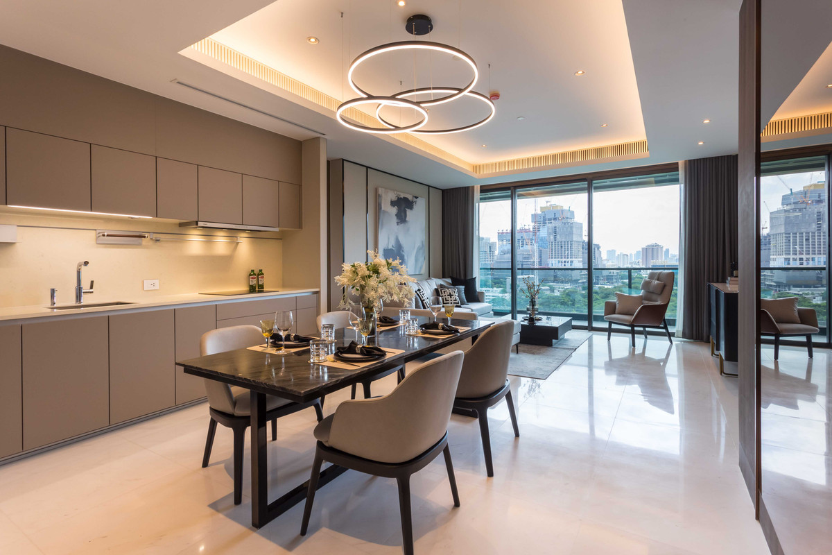 For SaleCondoWitthayu, Chidlom, Langsuan, Ploenchit : Luxury Fully Furnished 1 Bedroom at Sindhorn Tonson, Bangkok