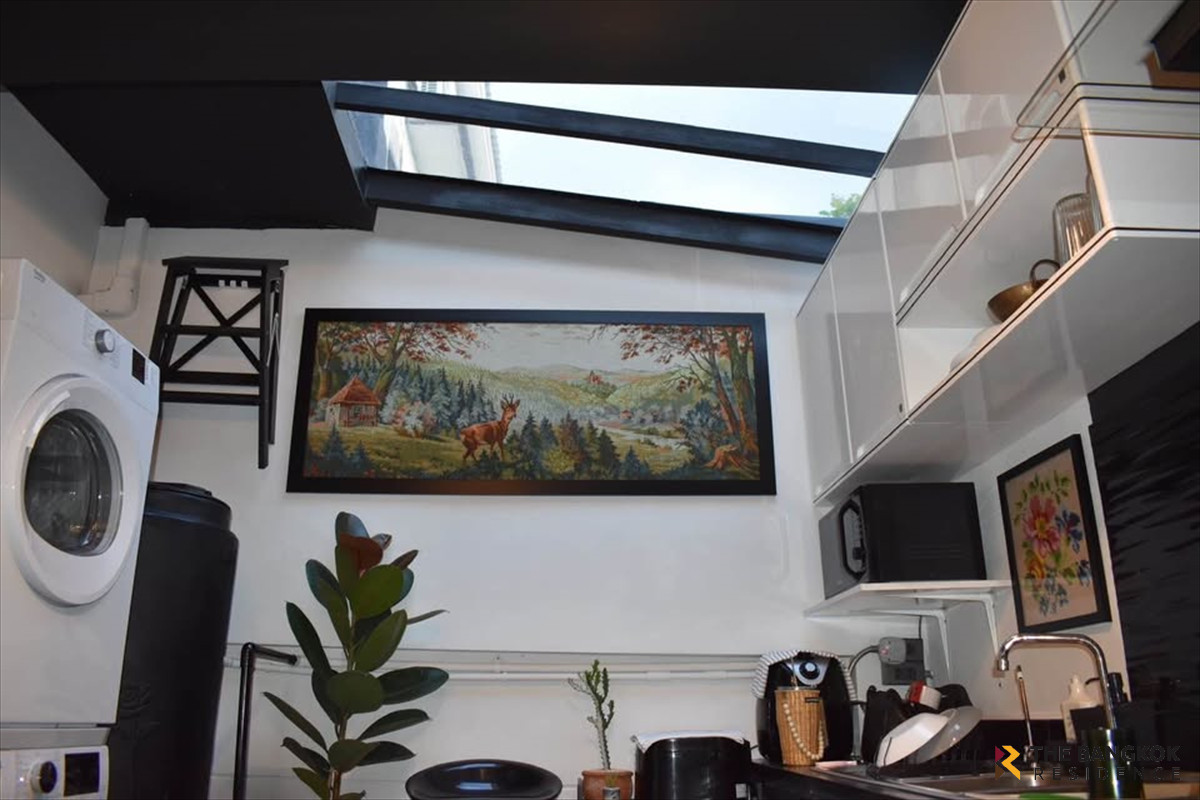 ขายทาวน์โฮมเลียบทางด่วนรามอินทรา : ขายด่วน! ทาวน์โฮม 3 ชั้น Casa City สุคนธสวัสดิ์ ตกแต่งสไตล์ Modern Loft