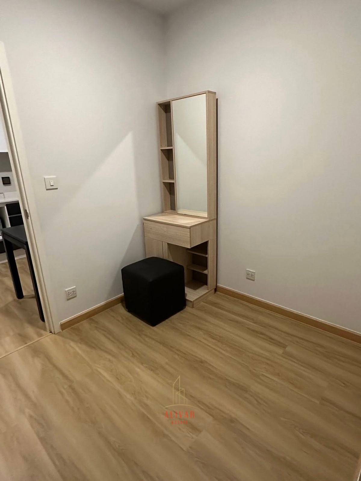 For RentCondoRama9, Petchburi, RCA : RC107225 Condo for rent at THE TREE Sukhumvit 71-Ekkamai, near the Airport Link Ramkhamhaeng and the MRT Orange Line.